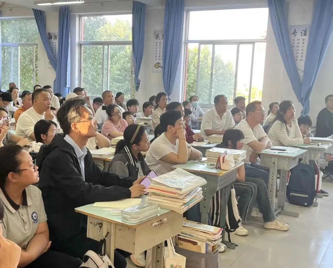 一模落幕,中考启航 | 旗城初中初三一模考试分析及报考指导 第9张 一模落幕,中考启航 | 旗城初中初三一模考试分析及报考指导 第9张