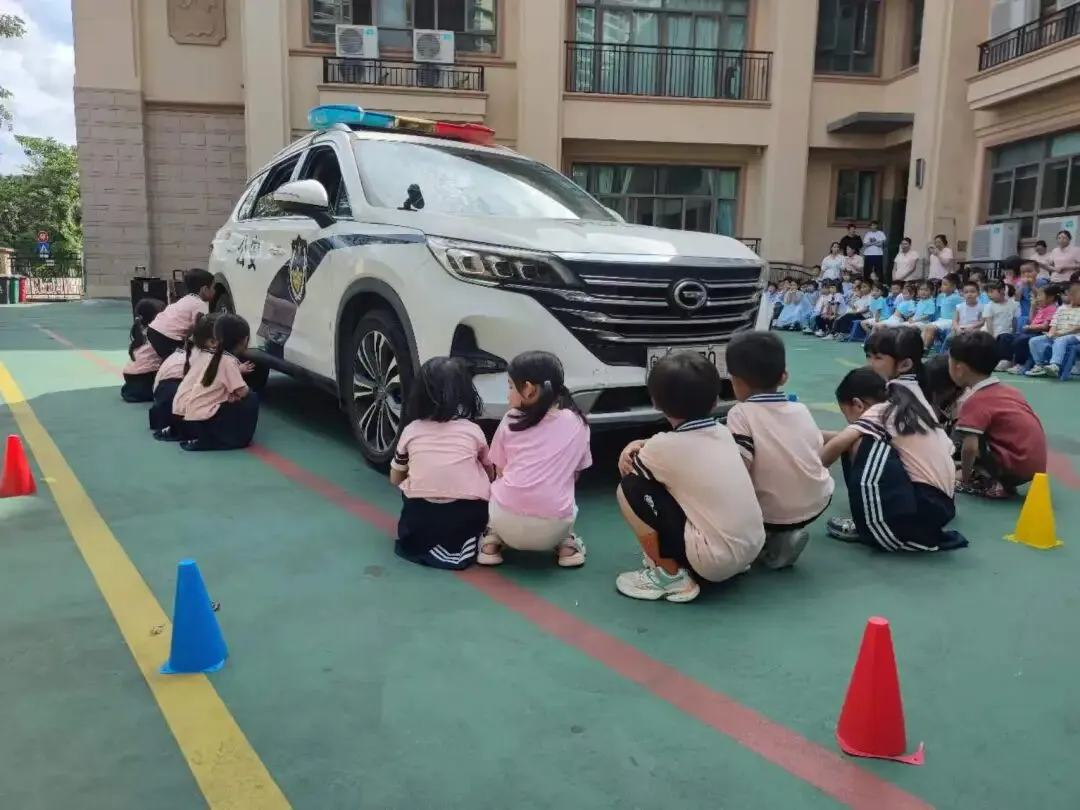 三乡交警进幼儿园,这场“模拟考”让萌娃直呼:记住了! 第5张