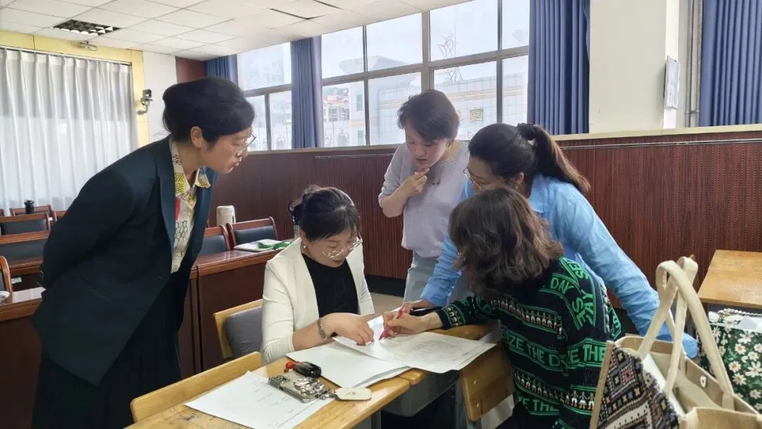 办人民满意教育|剖析模考找症结 精准施策备中考——环翠区初中道德与法治学科中考研讨交流活动 第4张