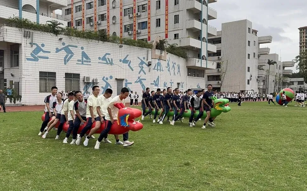 【燃动青春,蓄力中考】 南庄中学2026年初三趣味运动活力上演 第19张