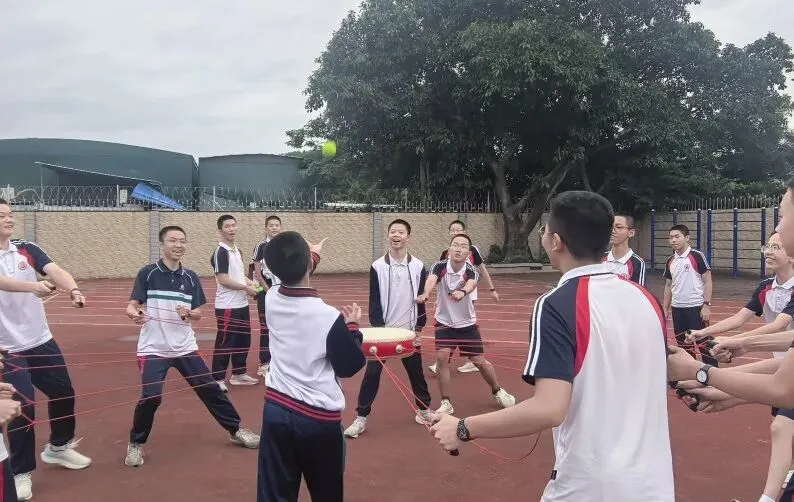 【燃动青春,蓄力中考】 南庄中学2026年初三趣味运动活力上演 第21张