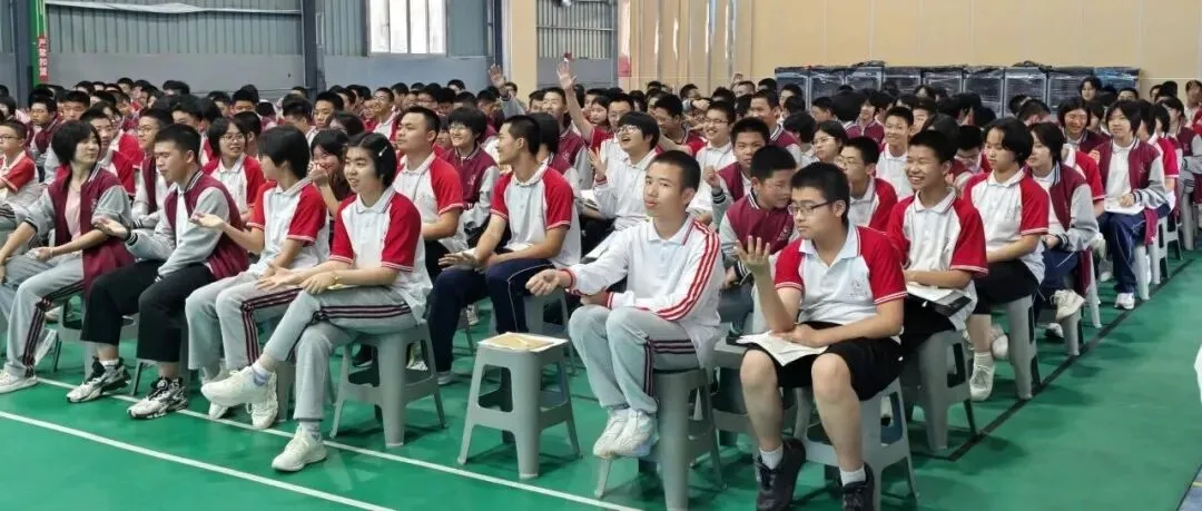 【超德新闻】中考倒计时,心理辅导进校园:一场专为初三学生定制的“心理加油” 第6张
