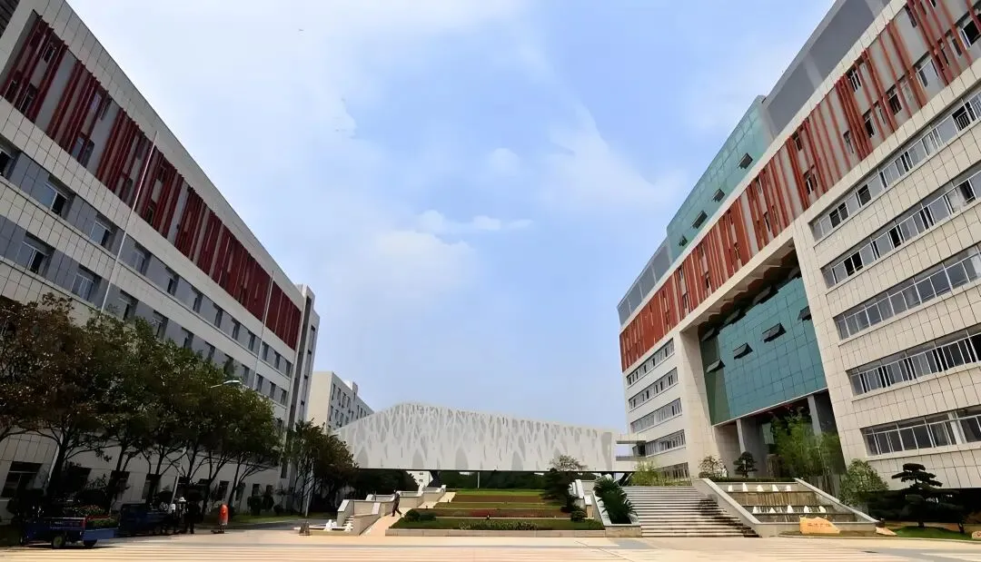 中考美术生收藏!2026南昌市城区高中艺术特长生招生信息汇总-第15张图片-四季读书网