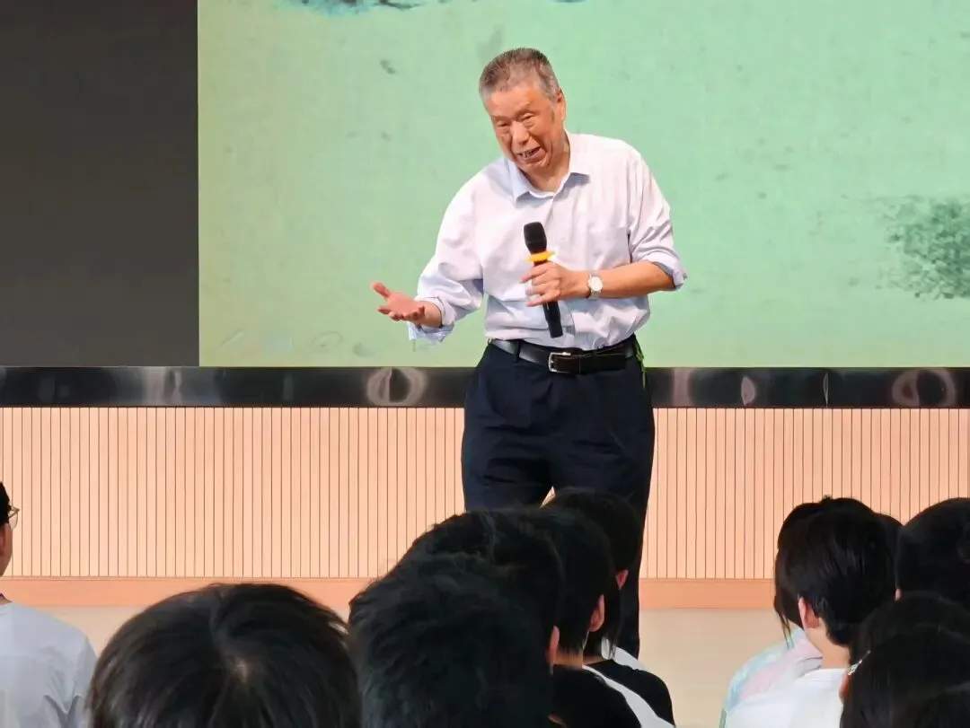 名师引航解文思,妙笔赋能赢中考|宜兴市阳光未来双语学校(凌霞校区)成功举办姚卫伟专家作文专题讲座 第25张