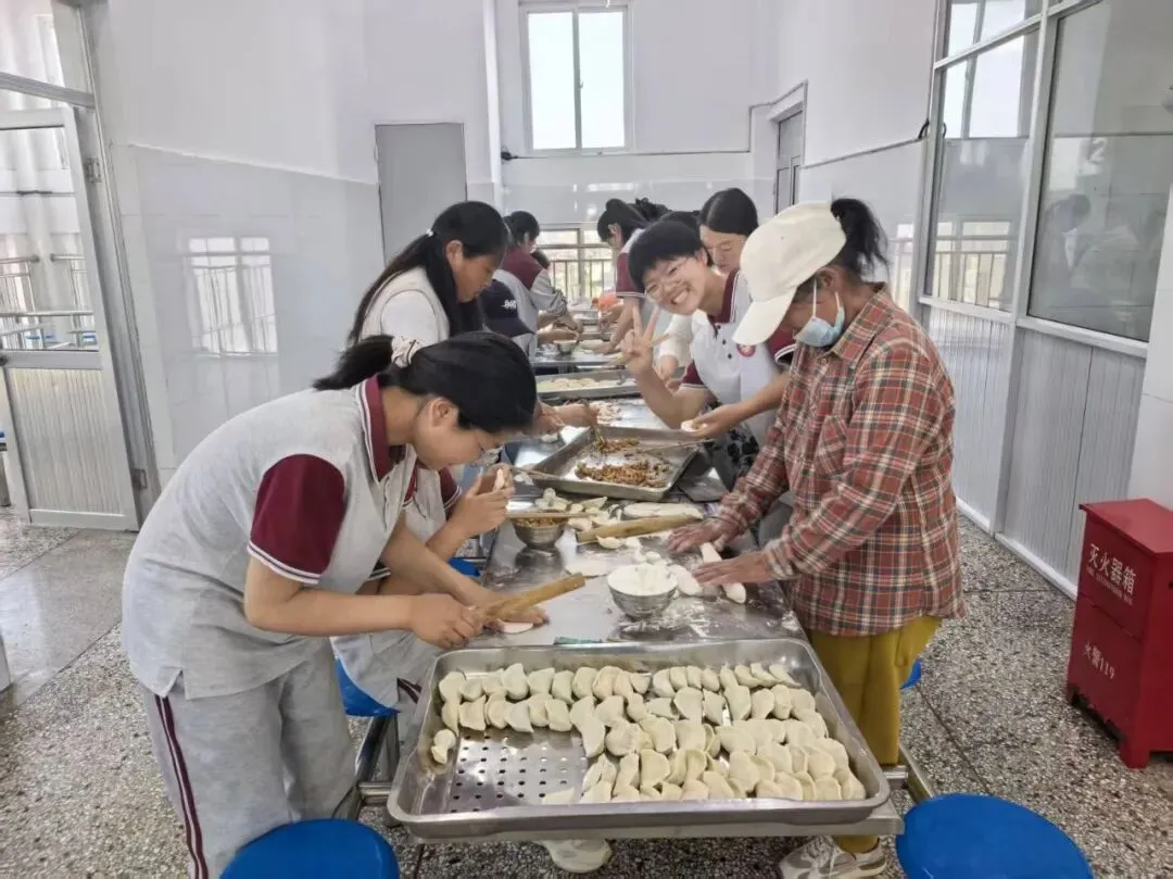 家校师同心 减压助中考 温情赴征程——墩尚中学九年级亲子团建活动圆满举行 第54张