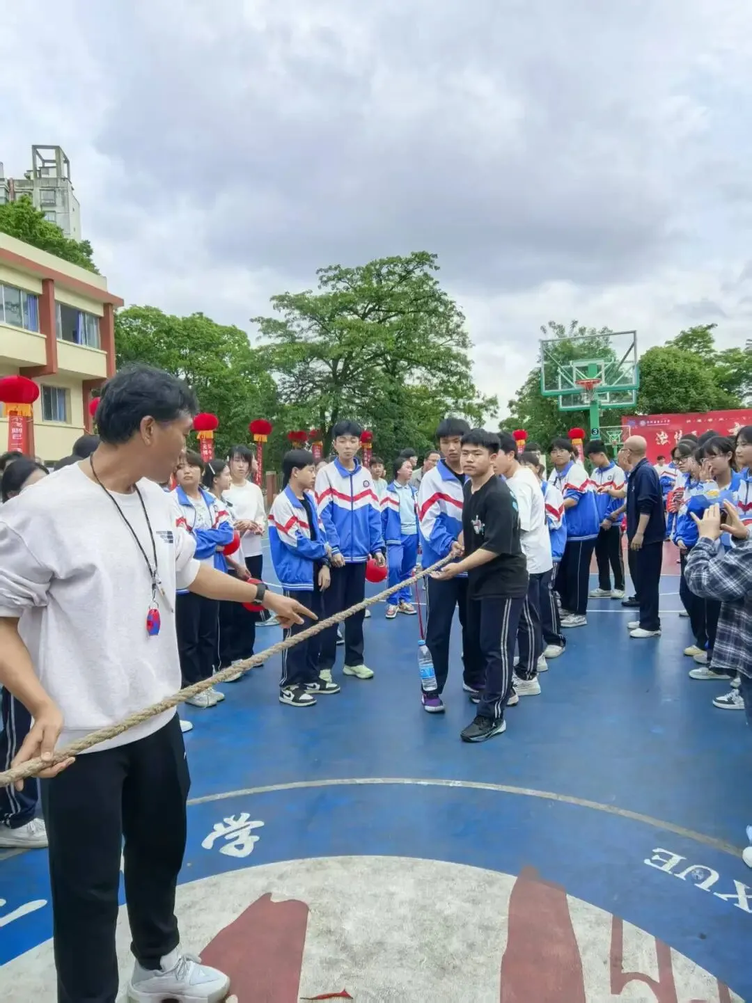 点燃激情 赢在中考 ——开阳县第二中学隆重举行2026届中考冲刺誓师大会 第40张