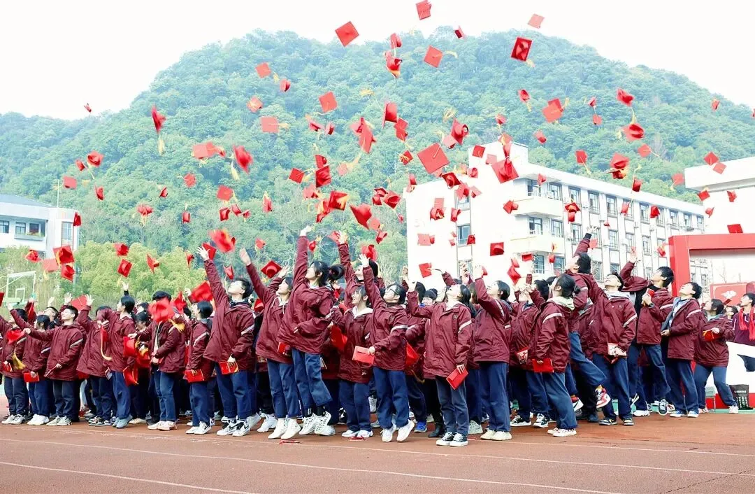 中考400多分的孩子,有没有机会上好大学?杭州这所老牌高中用实力回答,校长将做客助考直播间 第1张