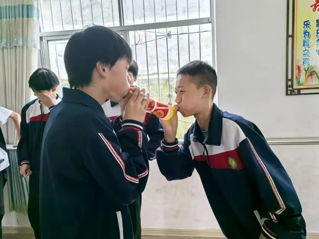 减压赋能,轻装上阵迎中考 ——汉滨区青少年活动中心走进石转九年制学校 第4张