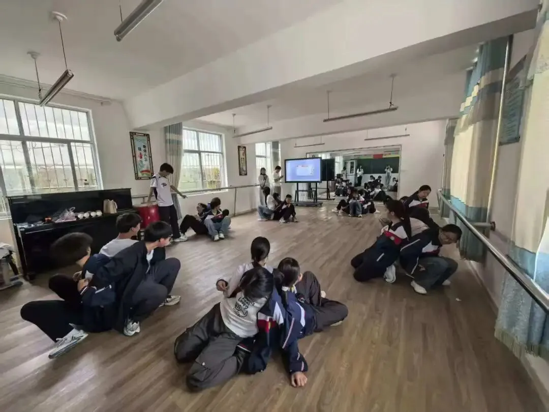 减压赋能,轻装上阵迎中考 ——汉滨区青少年活动中心走进石转九年制学校 第5张