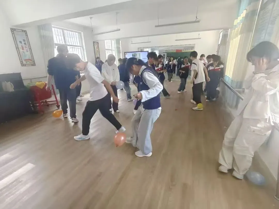 减压赋能,轻装上阵迎中考 ——汉滨区青少年活动中心走进石转九年制学校 第8张