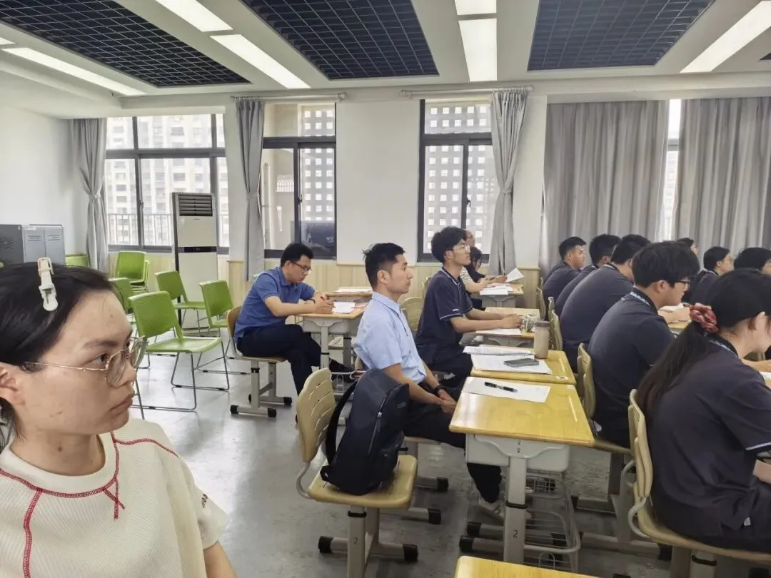 【红山快讯】聚焦中考精研课堂 校际携手聚力备考 第38张