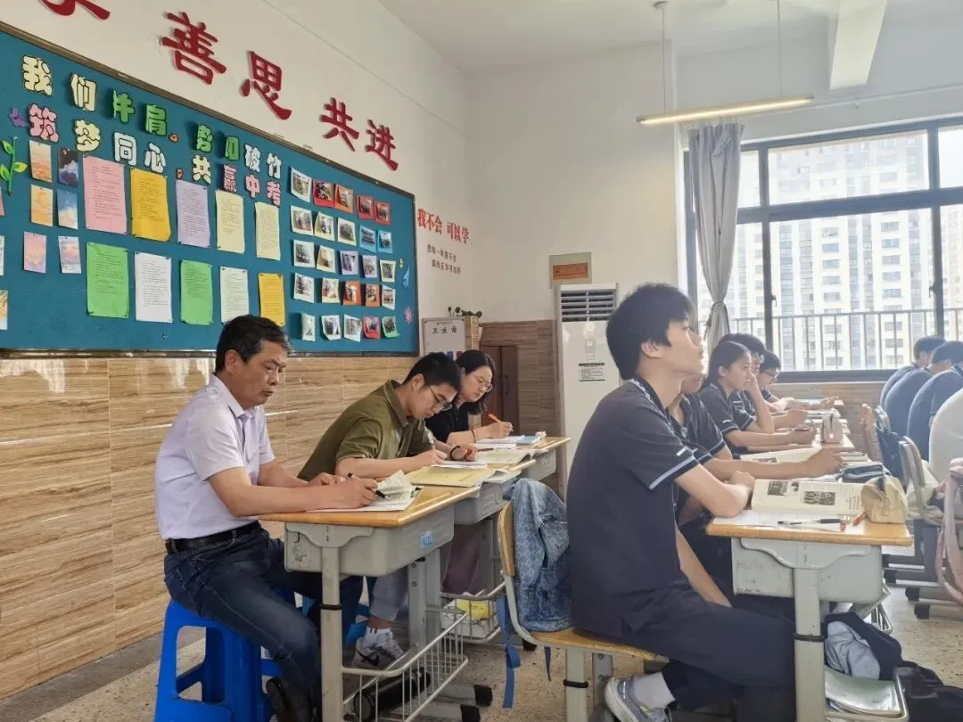 【红山快讯】聚焦中考精研课堂 校际携手聚力备考 第42张