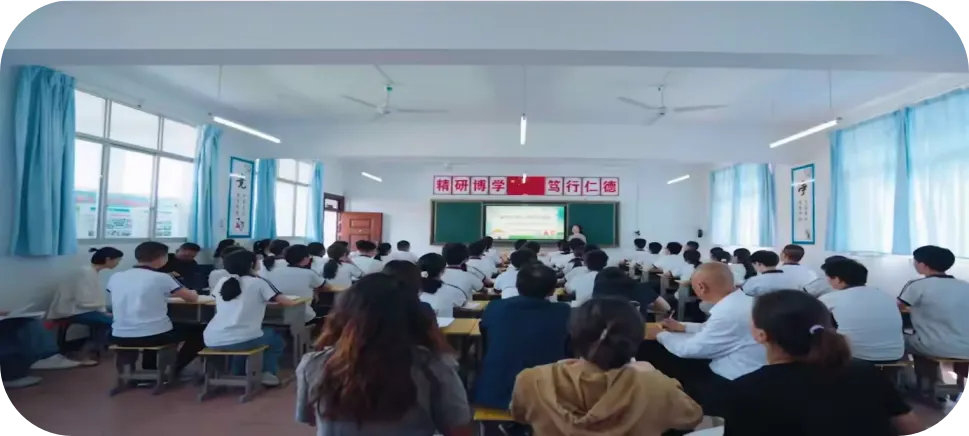 巴东县初中道德与法治2026年中考专题复习教学研讨暨 “名师工作室” 创建启动会圆满举行 第5张