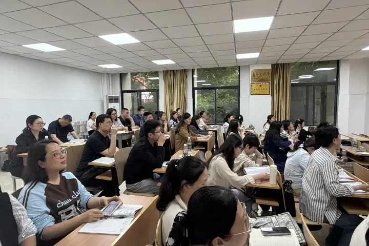 研模明方向 聚力战中考 ——区初中道德与法治复习研讨会在我校圆满举行 第12张
