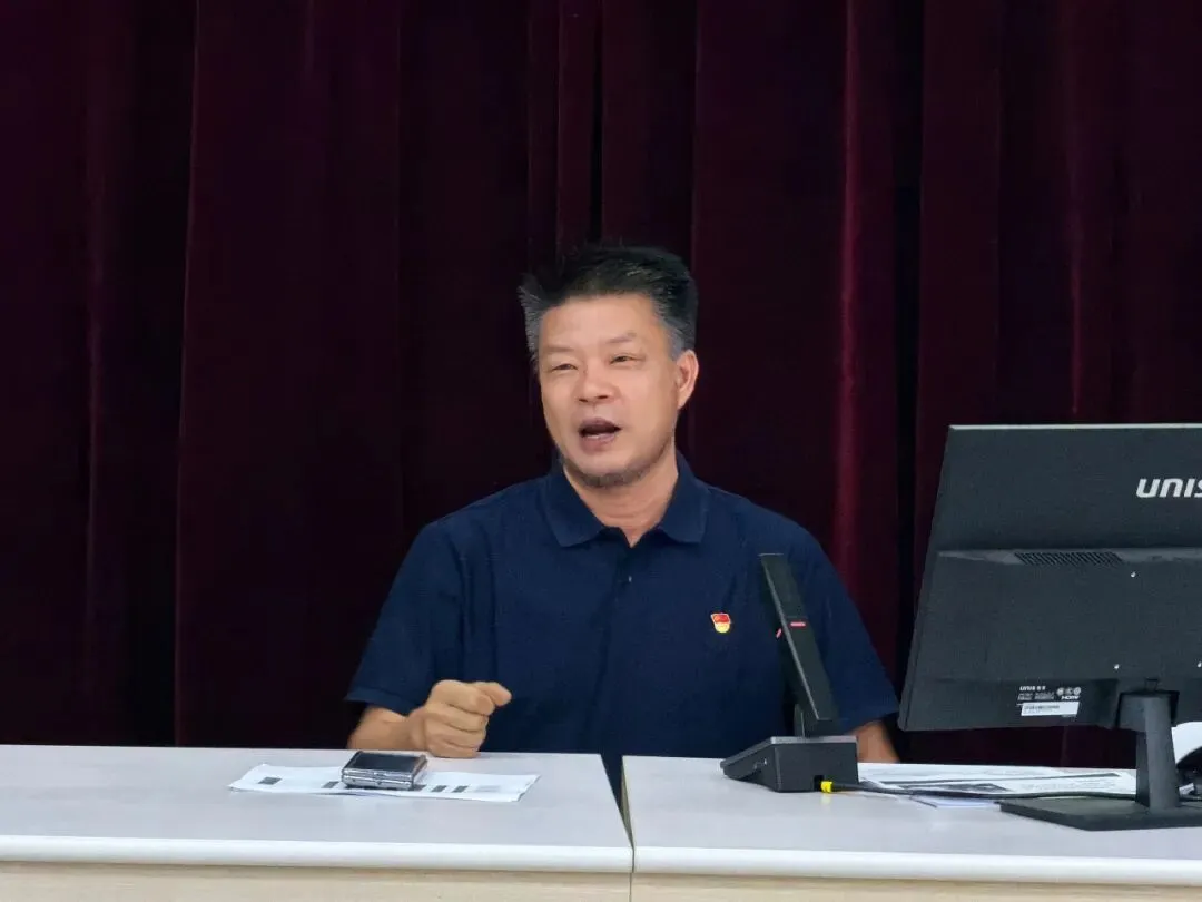 凿壁借光燃斗志,乌鸦喝水赢中考——福清滨江中学毕业班亲子同堂会圆满举行 第16张 凿壁借光燃斗志,乌鸦喝水赢中考——福清滨江中学毕业班亲子同堂会圆满举行 第16张