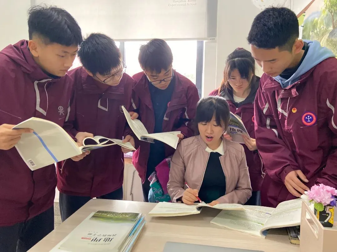 低进高出,逆势上扬,这所民办普高让中考400多分的学生也能圆梦本科! 第21张