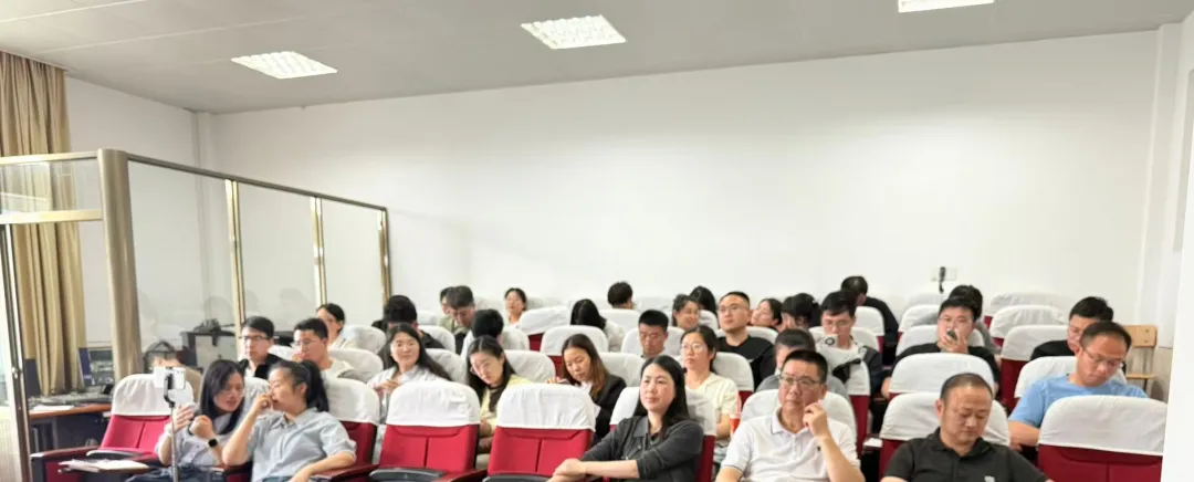 用好新教材,导向新中考——记天台县金隆名师工作室第32次教研活动 第1张