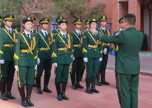 中考重磅|感谢陈长城主任推荐!佛山唯一军警士升学班,硬核出路抢先看 第2张 中考重磅|感谢陈长城主任推荐!佛山唯一军警士升学班,硬核出路抢先看 第2张