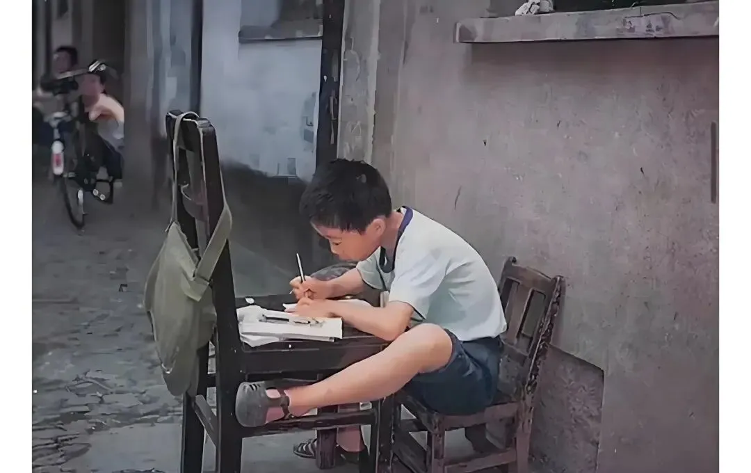 中考前夕,一台不敢停的打印机,让我突然想回到手抄作业的年代 第2张