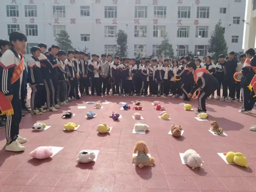 盘州市淤泥乡中学开展中考考前心理减压赋能主题活动 第5张 盘州市淤泥乡中学开展中考考前心理减压赋能主题活动 第5张