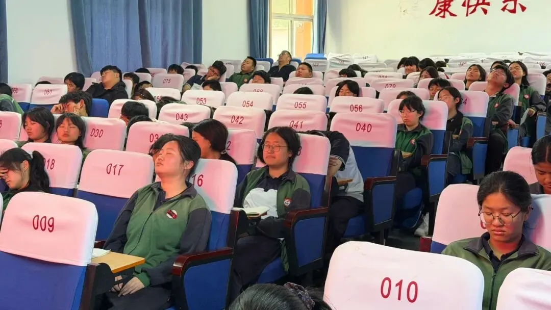 【全环境立德树人】减压赋能,笑迎中考——寨头堡乡中学开展初三学子减压赋能宣讲活动 第8张