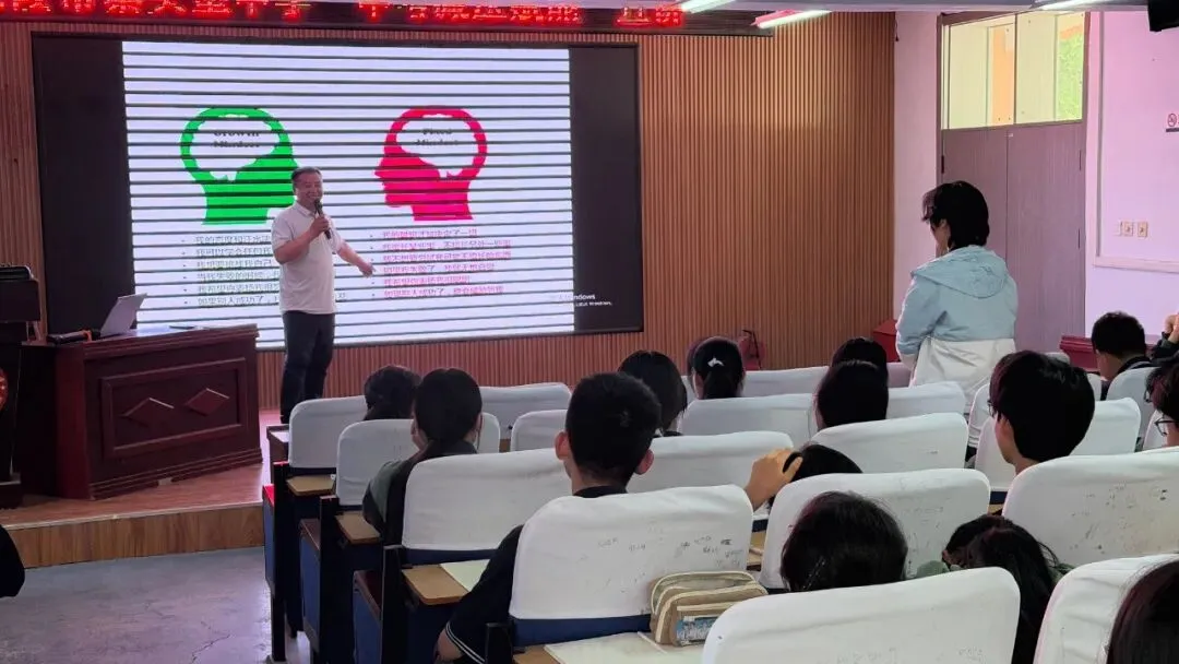 【全环境立德树人】减压赋能,笑迎中考——寨头堡乡中学开展初三学子减压赋能宣讲活动 第10张