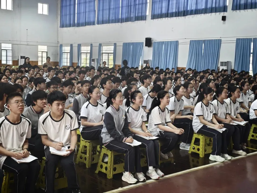逐梦中考不负韶华 暖心讲座赋能成长——卫前初中特邀公益博主良田来校开展励志讲座 第10张
