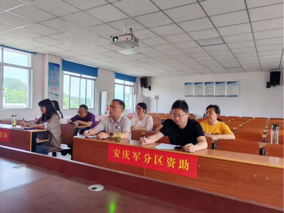 精研语法助中考 以研促教提质效——城西初中英语组开展中考复习专题教研活动 第4张 精研语法助中考 以研促教提质效——城西初中英语组开展中考复习专题教研活动 第4张