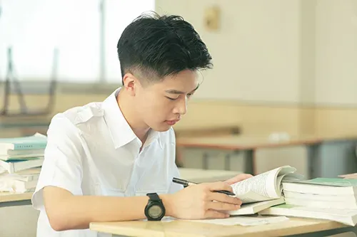 中考成绩不够,该如何选择学校呢?有医学类公办中专可以上吗? 第6张