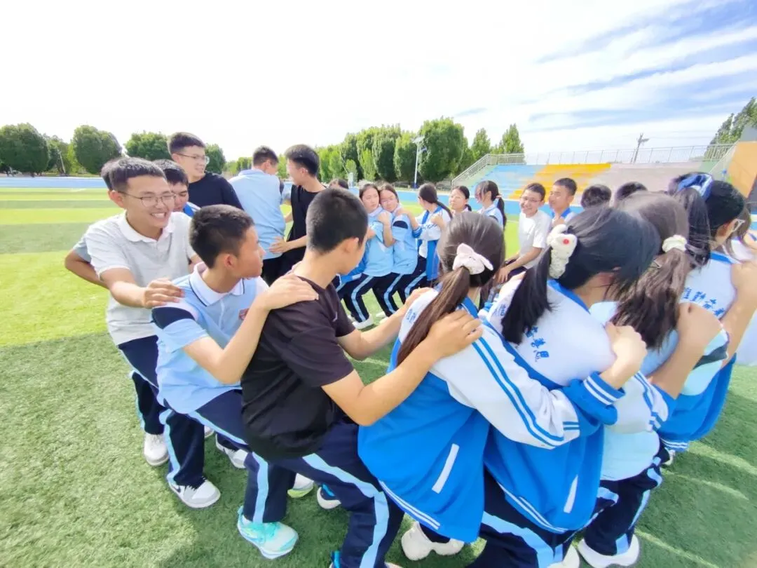 【校园动态】逐梦中考 心向阳光——六十八团中学开展九年级学生考前心理拓展训练营 第9张 【校园动态】逐梦中考 心向阳光——六十八团中学开展九年级学生考前心理拓展训练营 第9张