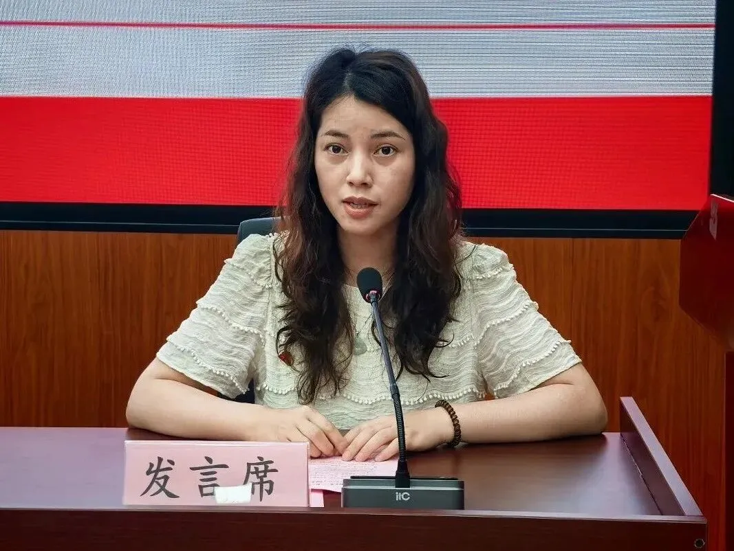 党旗领航铸师魂,凝心聚力创佳绩|我校中考冲刺动员主题党日活动超燃举行 第8张 党旗领航铸师魂,凝心聚力创佳绩|我校中考冲刺动员主题党日活动超燃举行 第8张