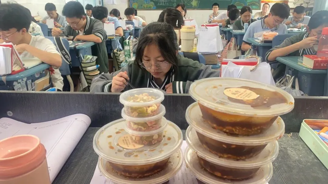 初三,就是戴着镣铐在跳舞《篇章八》—中考倒计时20天,我找学生谈话战术变了…… 第2张