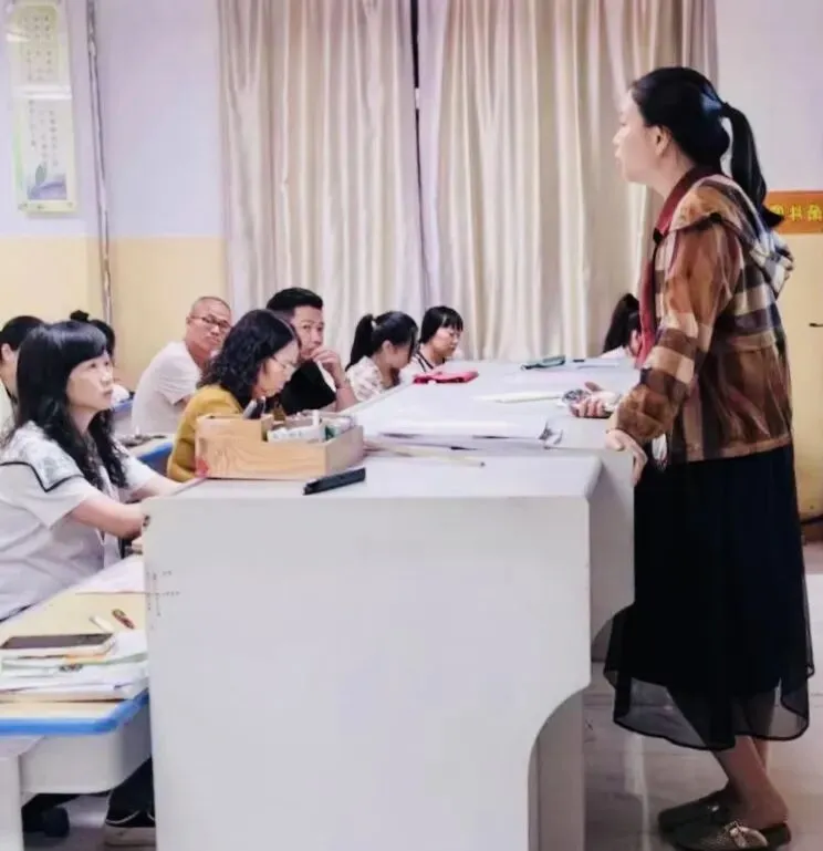 同心赋能 冲刺中考—— 福清融城中学召开初三年段二检后家长会 第28张