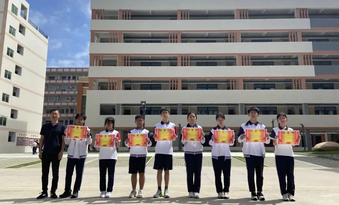 墨香润笔强根基 诗韵蓄力备中考——我校九年级古诗文默写竞赛顺利开展 第17张