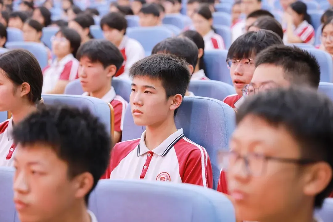 表彰先进·凝心聚力·精准备考·冲刺中考——九年级一模表彰暨冲刺誓师大会圆满举行 第43张