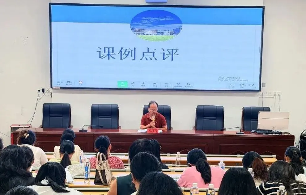 凝心聚力研中考 深耕教研促实效——郴州市新飞学校承办集团冲刺教研活动 第19张 凝心聚力研中考 深耕教研促实效——郴州市新飞学校承办集团冲刺教研活动 第19张