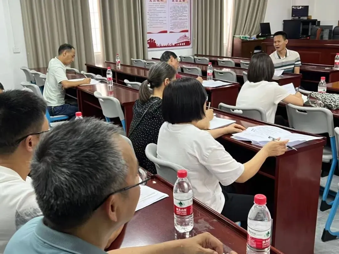 精准视导明方向 凝心聚力备中考——2026年茂名初中学校教学视导活动(电城中学专场) 第24张 精准视导明方向 凝心聚力备中考——2026年茂名初中学校教学视导活动(电城中学专场) 第24张