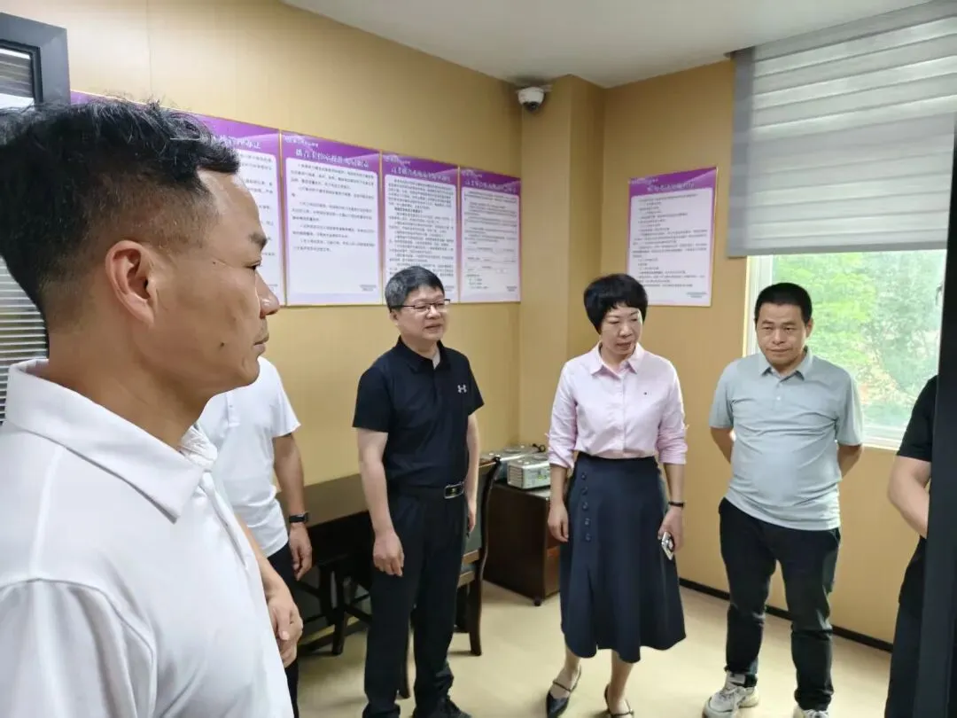 泉州市督导检查组检查平山中学高考、中考考点准备工作 第7张 泉州市督导检查组检查平山中学高考、中考考点准备工作 第7张