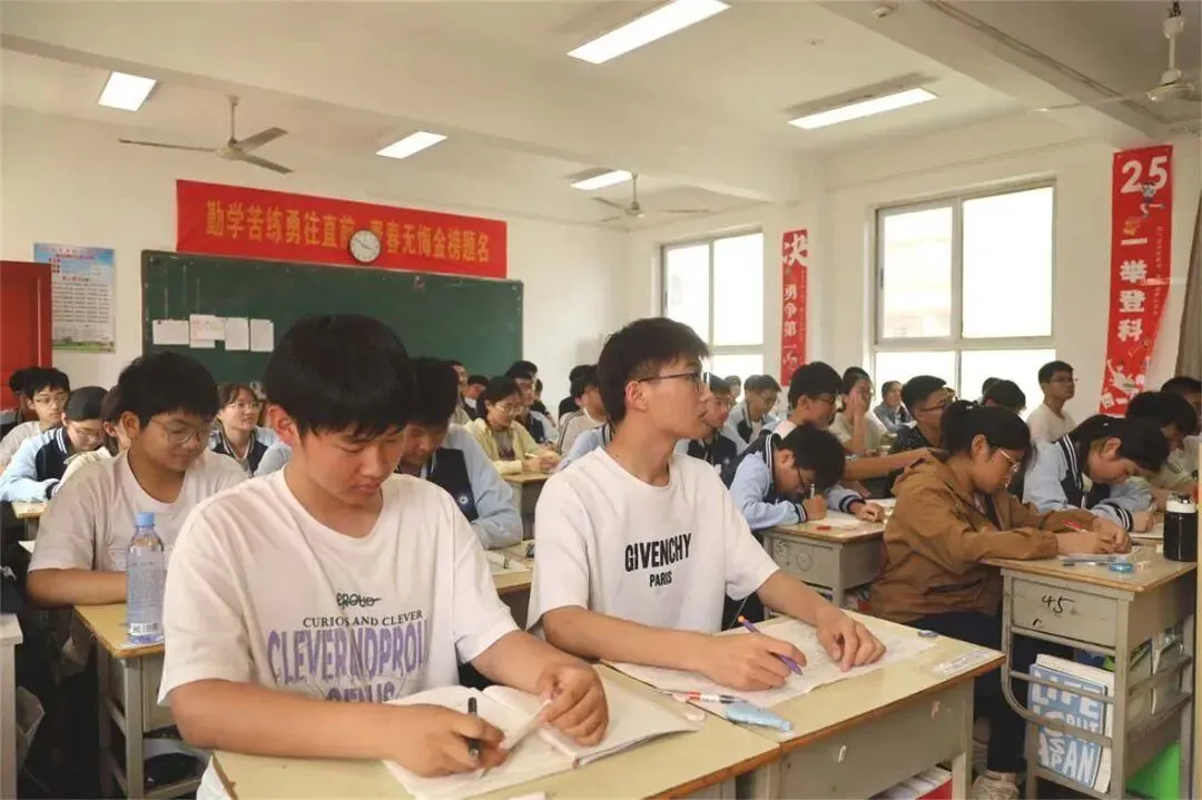 同心同行·中考加油!丨致全体初三家长的一封信~ 第9张 同心同行·中考加油!丨致全体初三家长的一封信~ 第9张