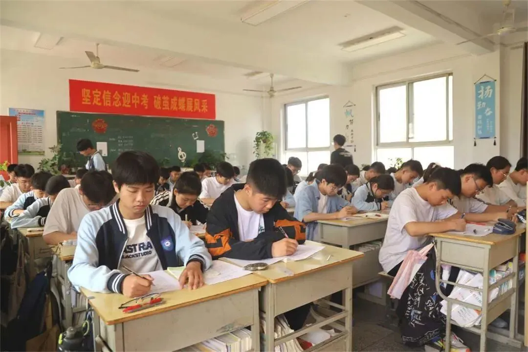 同心同行·中考加油!丨致全体初三家长的一封信~ 第19张 同心同行·中考加油!丨致全体初三家长的一封信~ 第19张