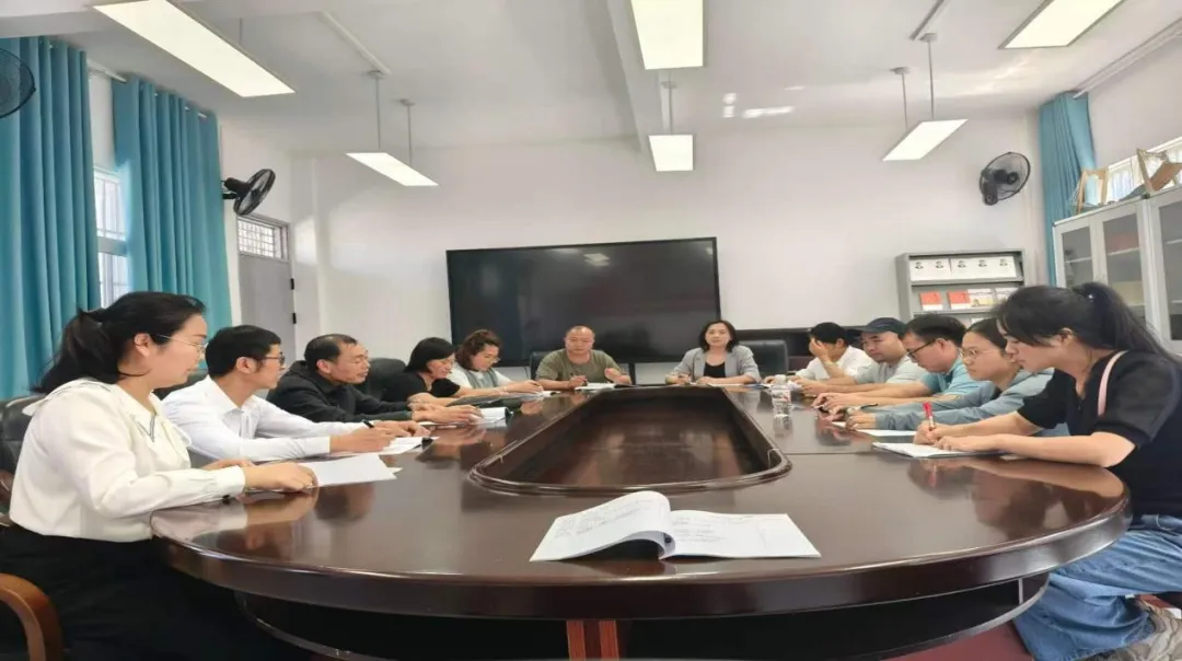 深耕二轮复习 聚力备战中考——那坡县民族初级中学圆满承办2026年县备考教学视导活动 第9张 深耕二轮复习 聚力备战中考——那坡县民族初级中学圆满承办2026年县备考教学视导活动 第9张