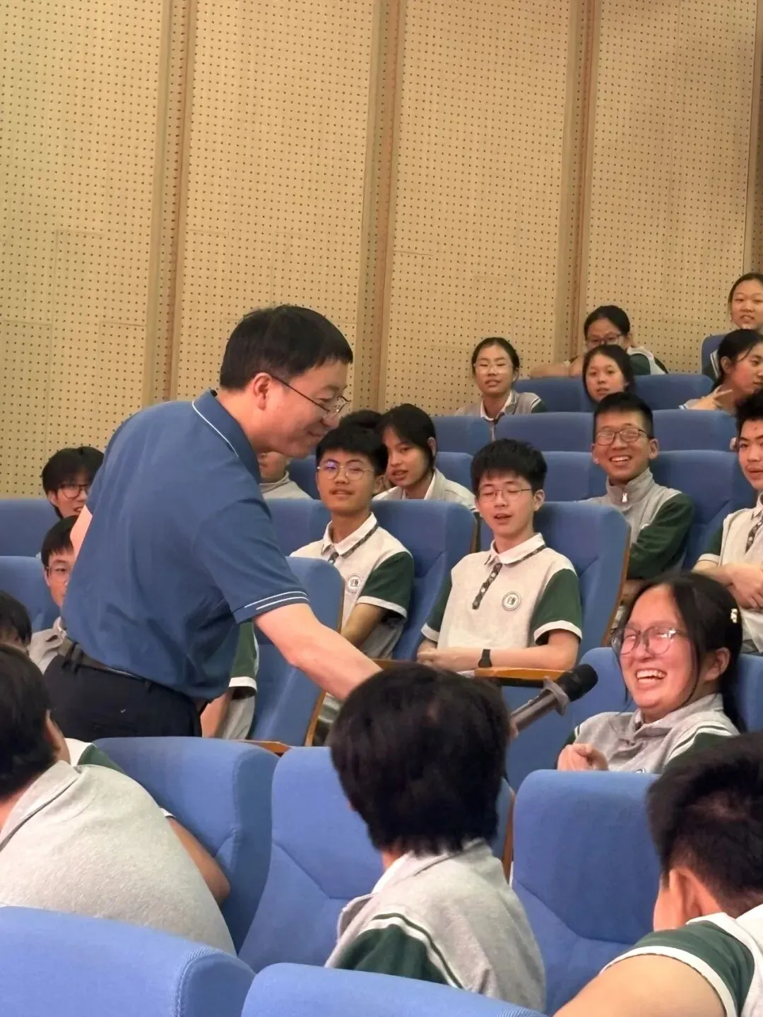 剑指中考 不负韶华|通惠初中2026届中考三十天冲刺誓师大会 第33张 剑指中考 不负韶华|通惠初中2026届中考三十天冲刺誓师大会 第33张