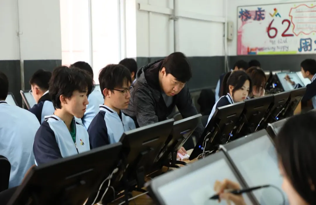 中考在即!大连这所国家级重点校召开升学、就业规划会,为您双兜底! 第13张 中考在即!大连这所国家级重点校召开升学、就业规划会,为您双兜底! 第13张