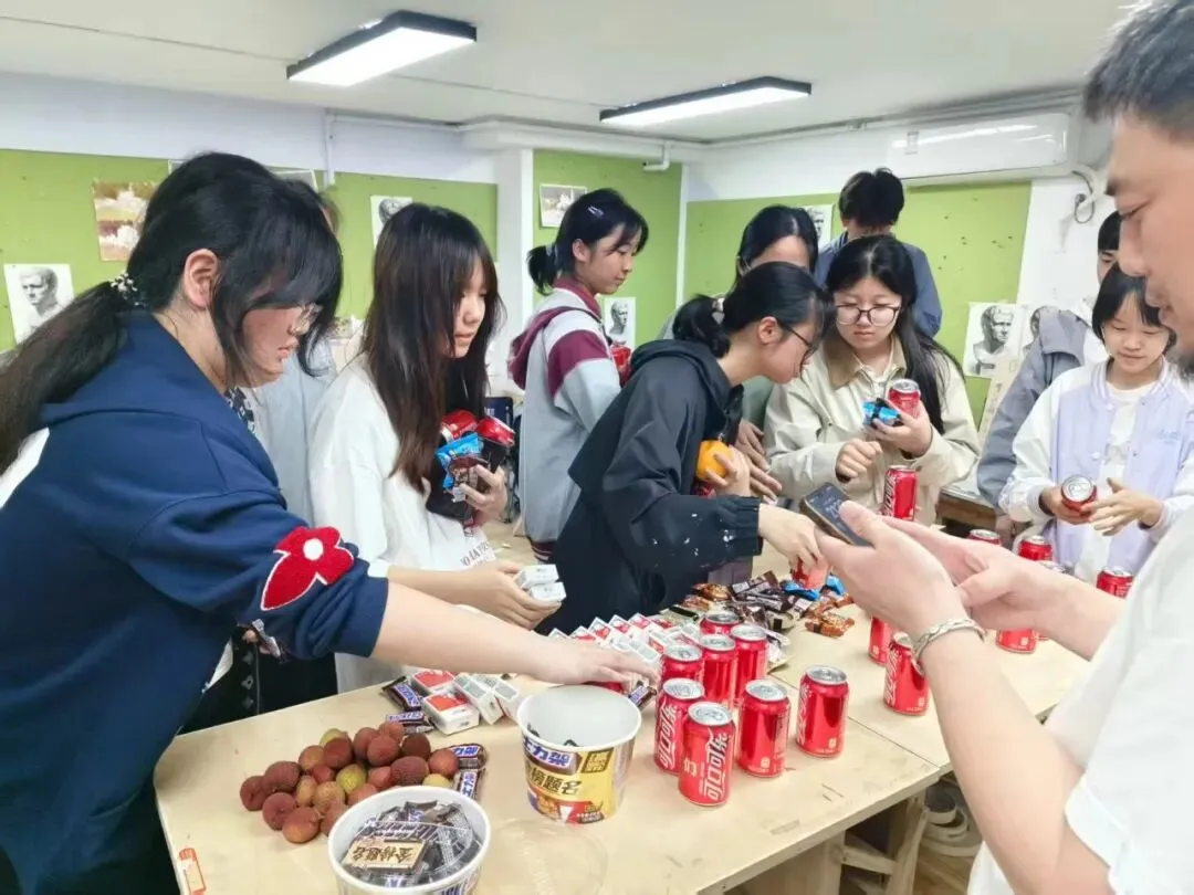 南京美术中考圆满收官 | 下一程精彩,我们继续同行!-第33张图片-四季读书网 南京美术中考圆满收官 | 下一程精彩,我们继续同行!-第33张图片-四季读书网