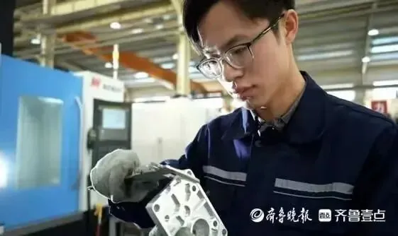 中考失利,他的经历告诉我们,成功的路不止一条 第2张 中考失利,他的经历告诉我们,成功的路不止一条 第2张