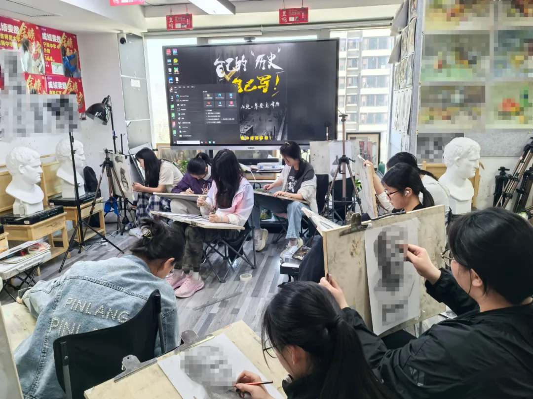 南京市美术中考送考全纪实|执笔铸风华,得胜载誉还,预祝百升学子金榜题名,前程似锦 第7张