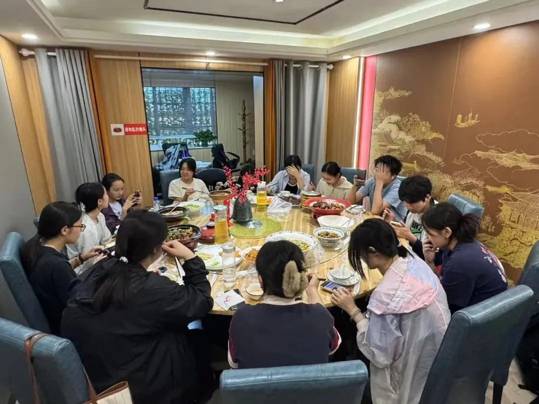 南京市美术中考送考全纪实|执笔铸风华,得胜载誉还,预祝百升学子金榜题名,前程似锦 第23张