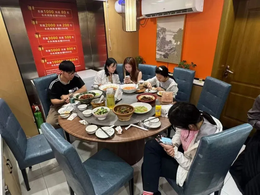南京市美术中考送考全纪实|执笔铸风华,得胜载誉还,预祝百升学子金榜题名,前程似锦 第24张