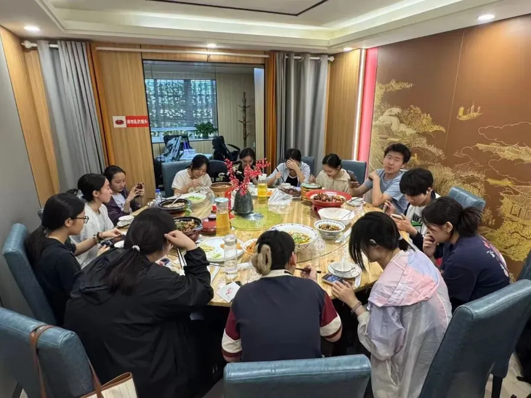 南京市美术中考送考全纪实|执笔铸风华,得胜载誉还,预祝百升学子金榜题名,前程似锦 第25张