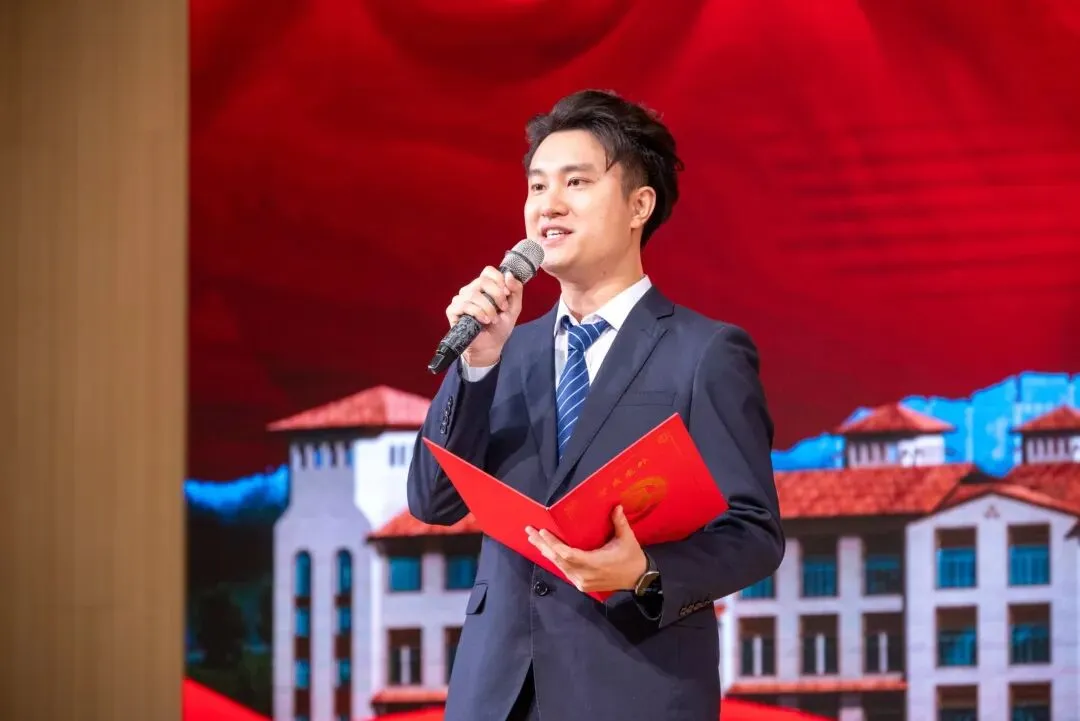 家校同心战中考,携手并肩筑前程 | 初中部九年级家长会圆满举行 第4张 家校同心战中考,携手并肩筑前程 | 初中部九年级家长会圆满举行 第4张